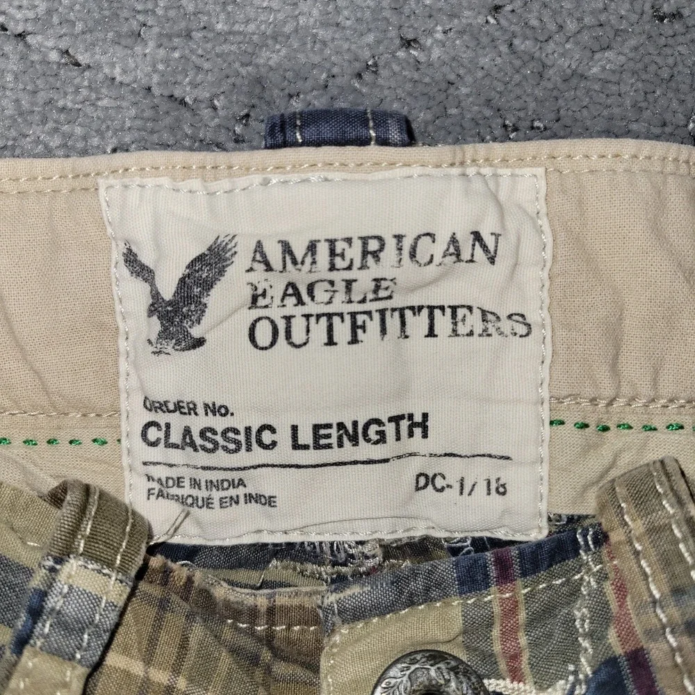 American Eagle Cargo Shorts Mens 26 Plaid Classic Length Relaxed Grunge Skater