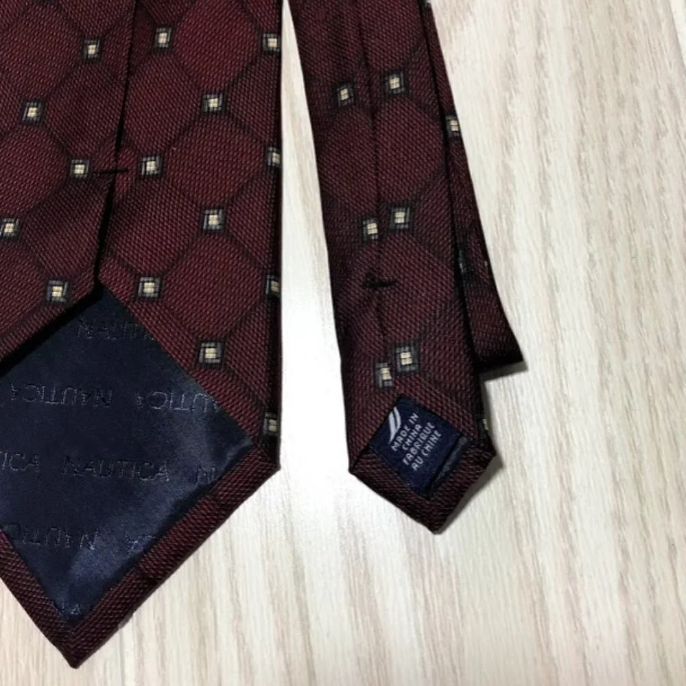 Nautica color imported tie