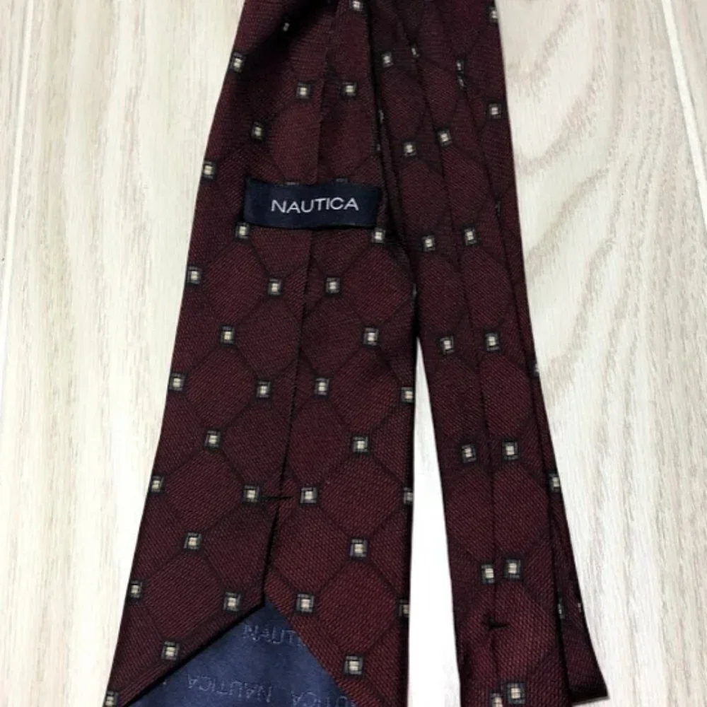 Nautica tie burgundy 100%
