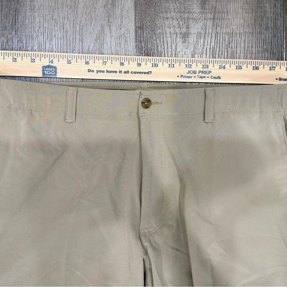Jack Nicklaus Flat Front Tan Golf Shorts Size 38