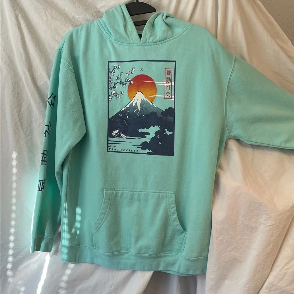 Riot Society Mint Green Graphic Hoodie Size XL