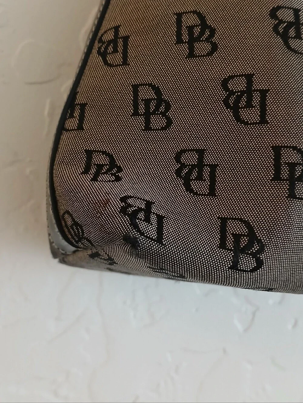 Dooney & Bourke vintage dooney