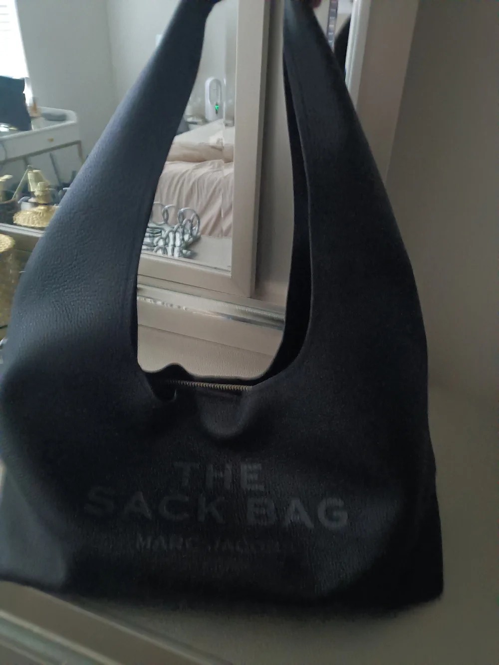 Marc Jacobs needs fits zip
