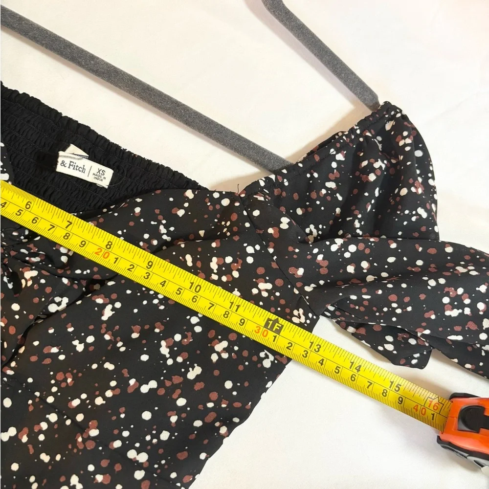Abercrombie & Fitch Black polka dot crop Blouse