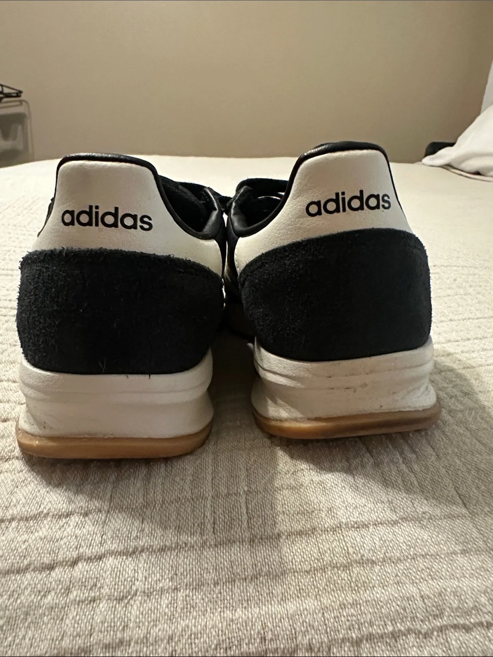 adidas women’s white cloudfoam
