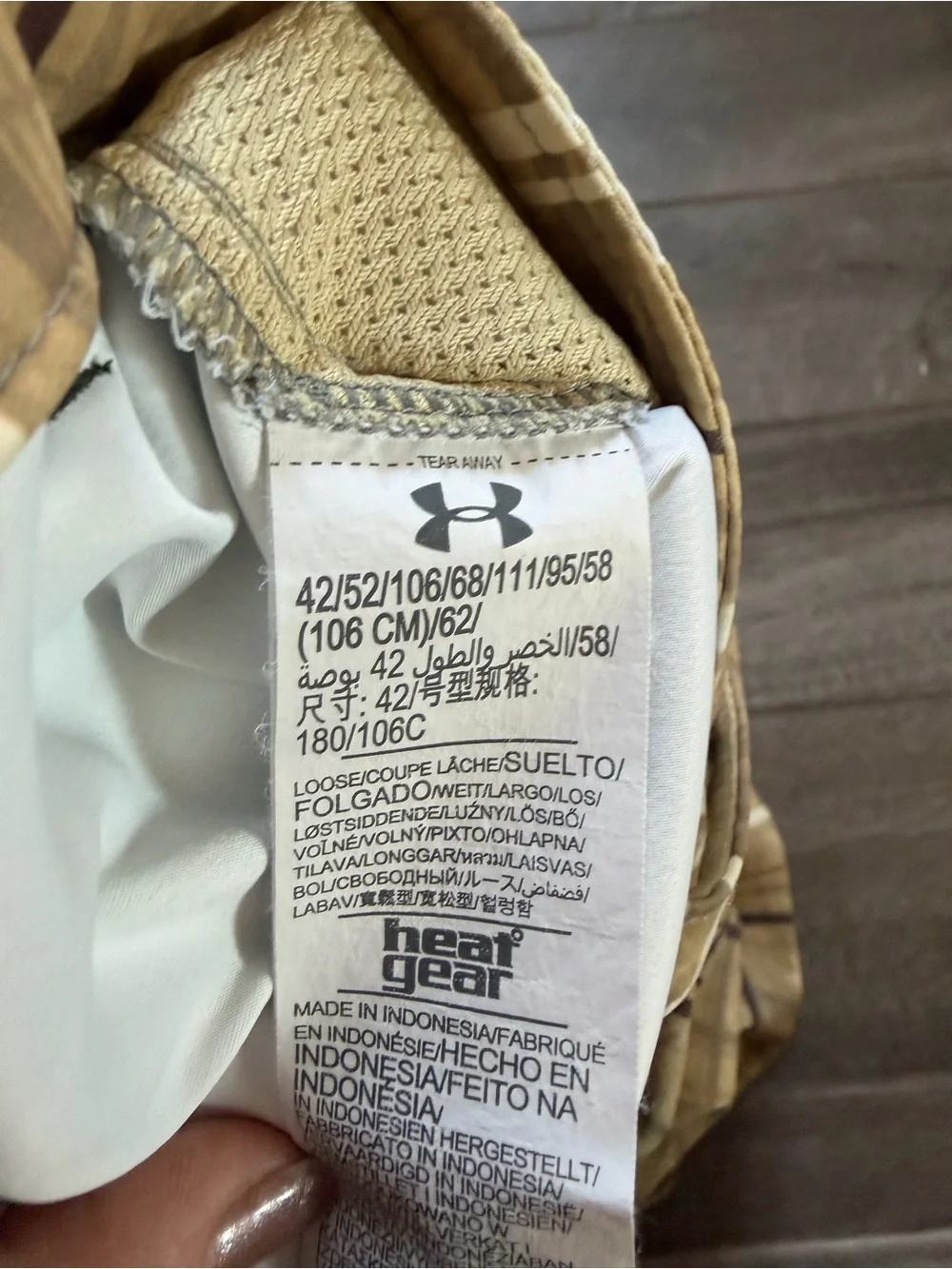 Under Armour Men’s Beige Plaid Cargo Shorts