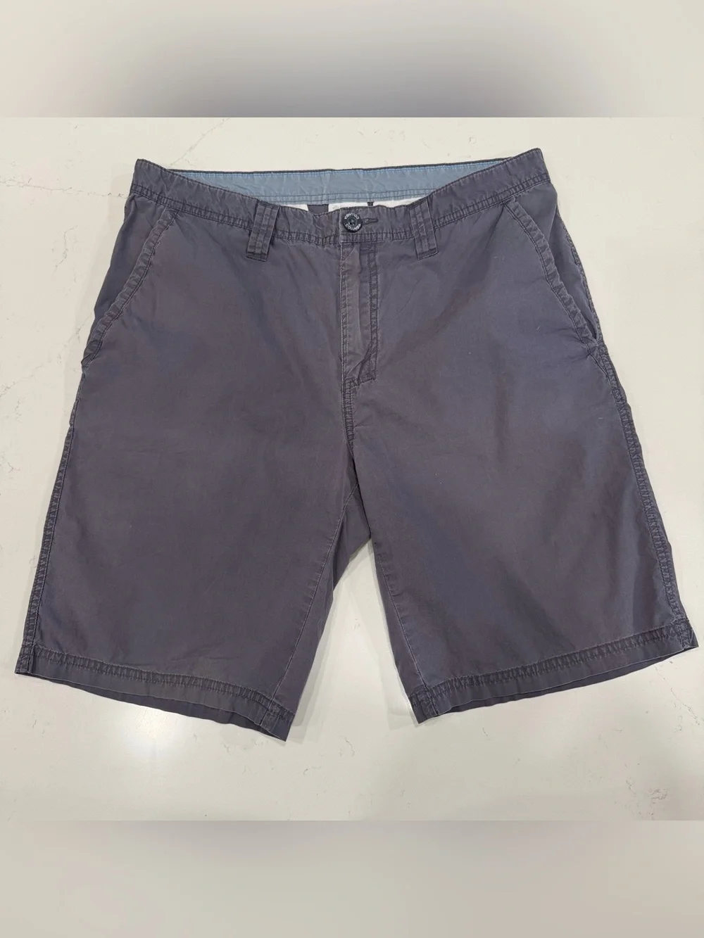 Columbia Men's Flat Front Shorts in Charcoal - 34