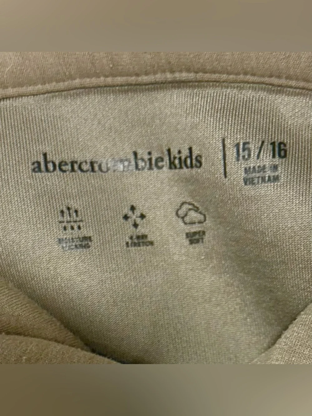 Abercrombie Kids Moisture Wicking 4-Way Stretch Pullover Hoodie Youth Size 15/16