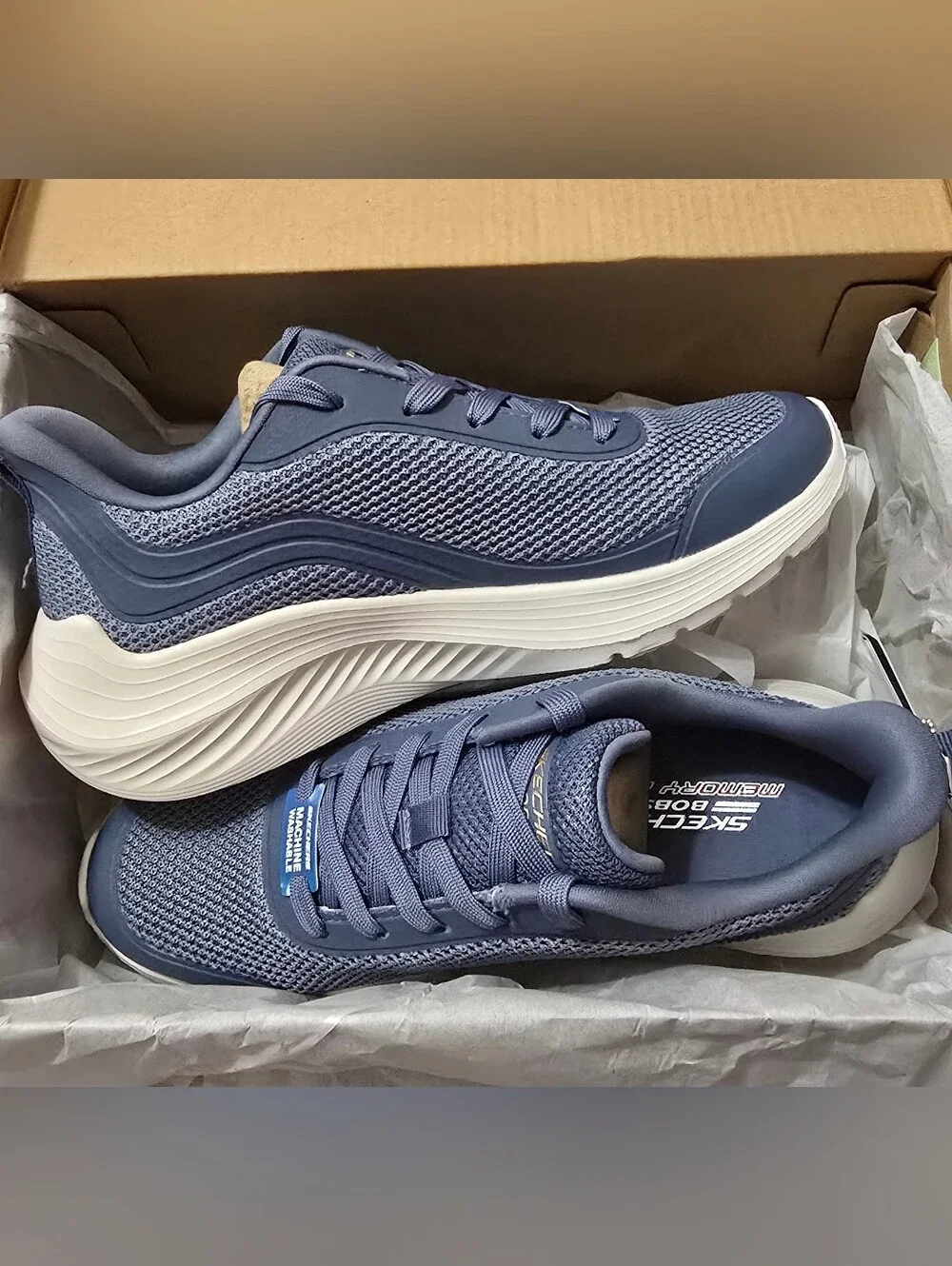 Skechers new box