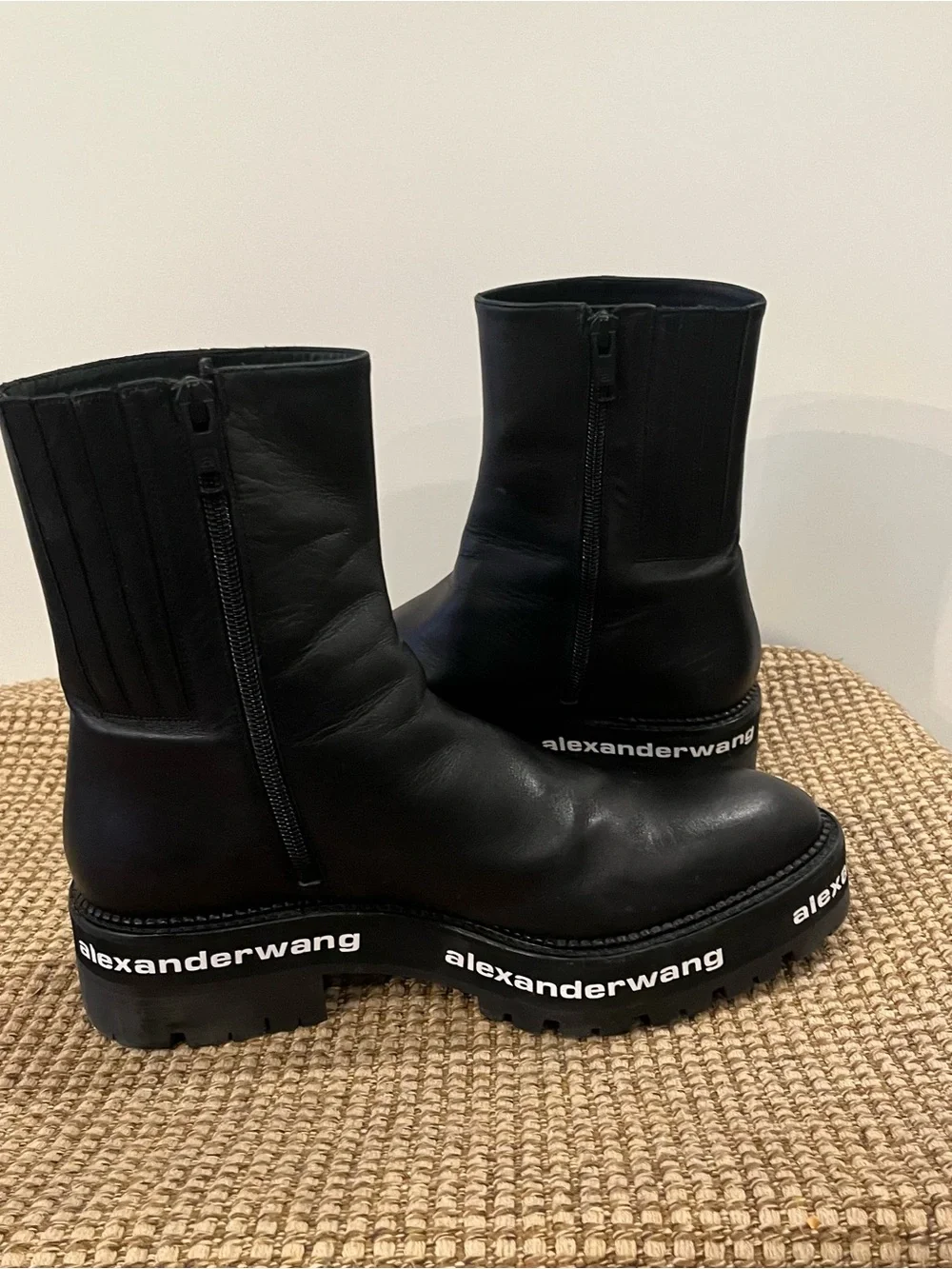 Alexander Wang smooth black