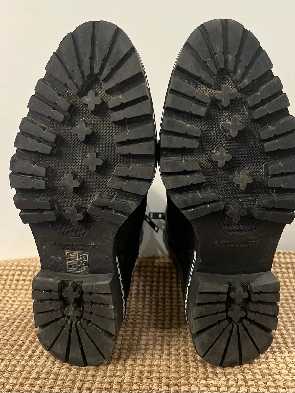 Alexander Wang smooth black