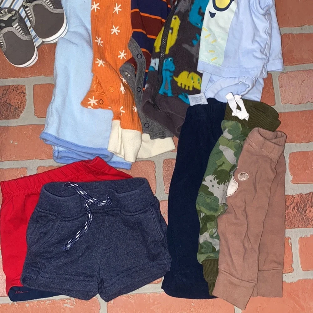 Babyboy 0/3m onesie plus more bundle!!