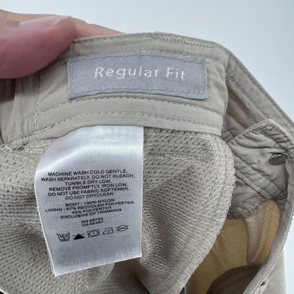 Columbia Backshade Shorts Mens 34Wx10L Khaki Tan Regular Fit Cargo Solid