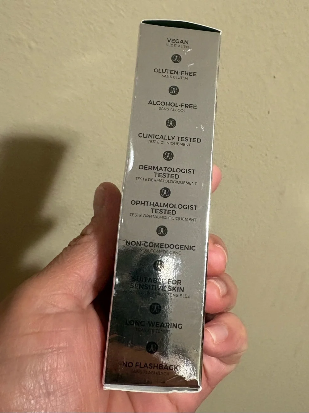 N/A luminous foundation sleek