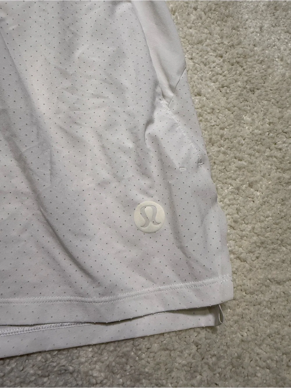 Lululemon Men’s Vented Tennis Short White Athletic Drawstring Bottoms Size Large