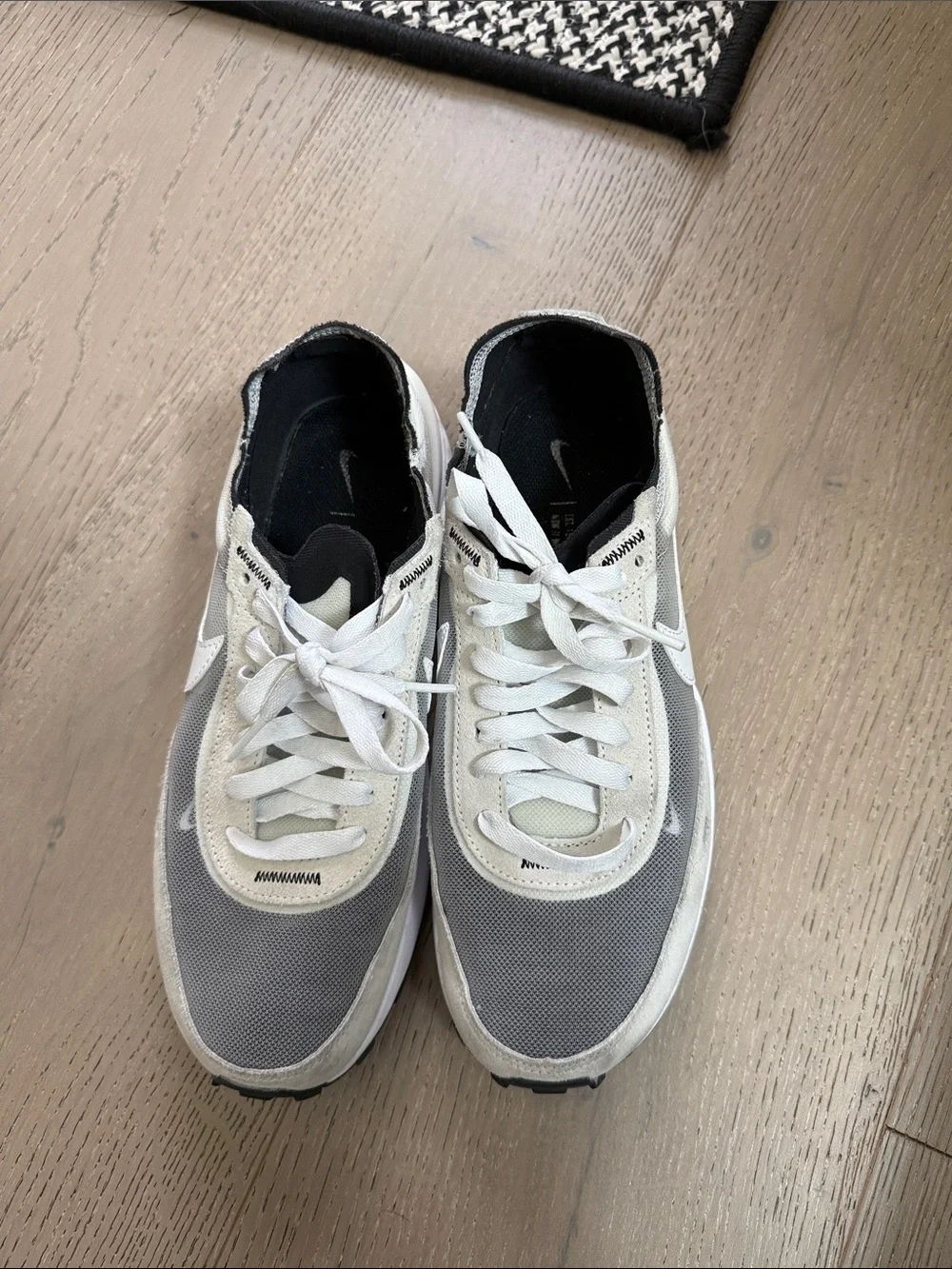 Nike low top