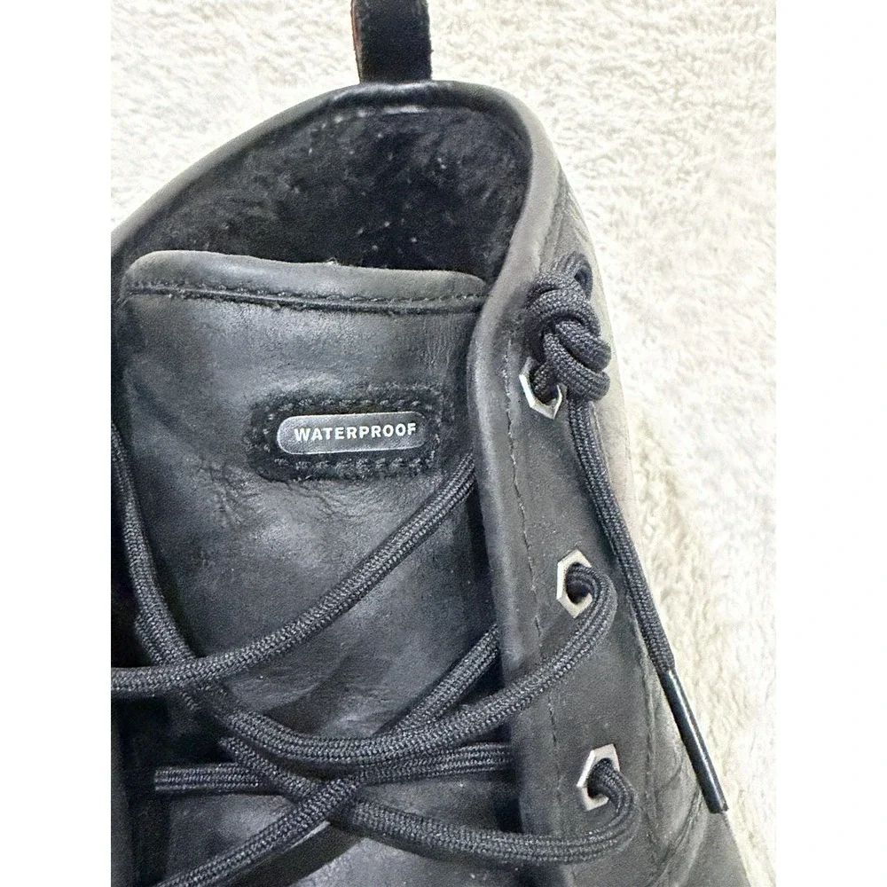 UGG confirm preowned please