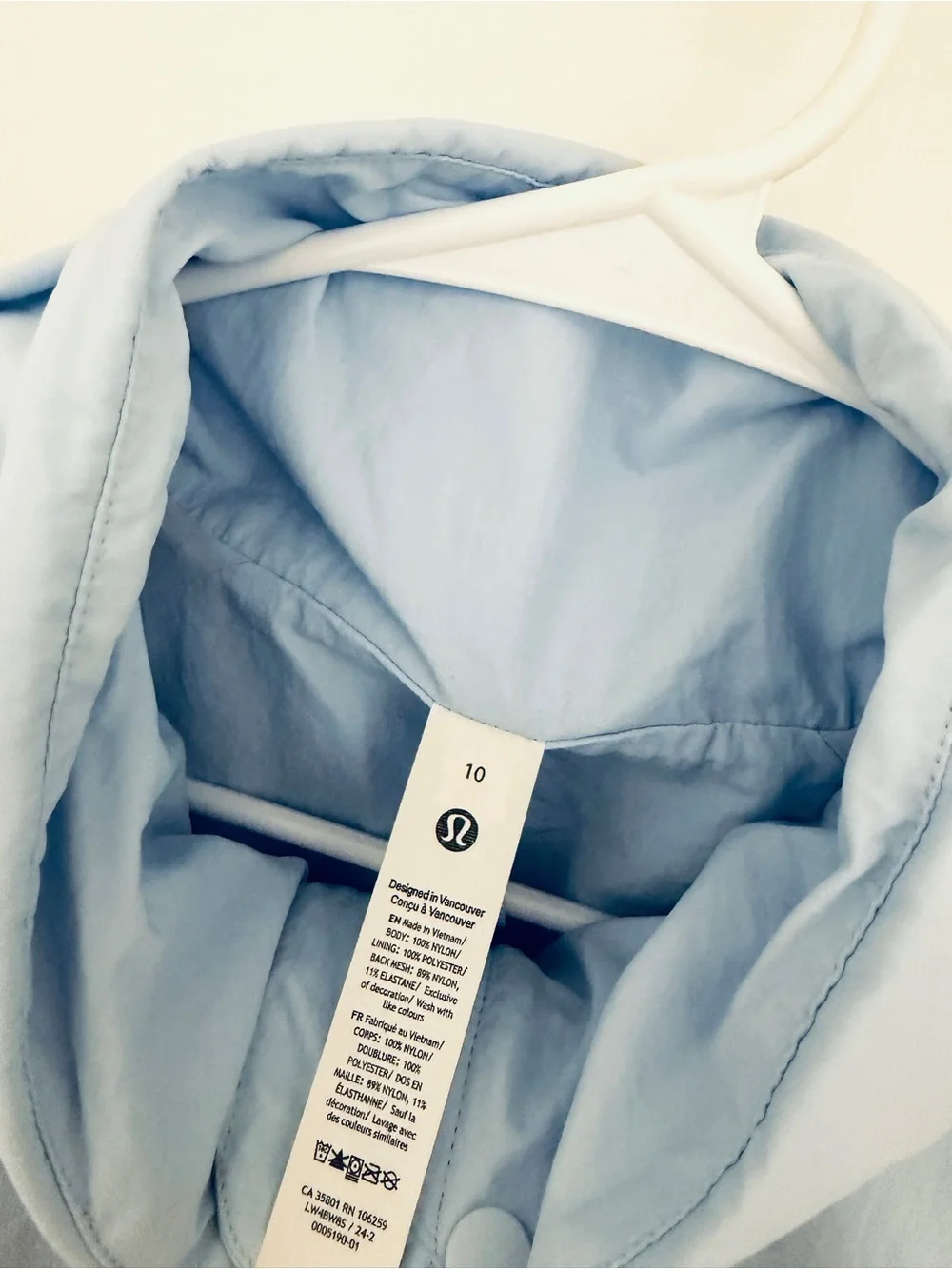 lululemon athletica Always Effortless Powder Blue Hooded Utility Jacket Size 10