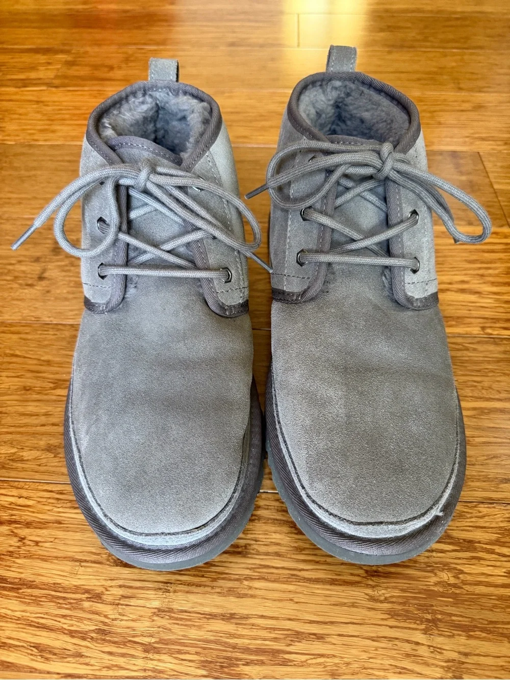 UGG lace plush