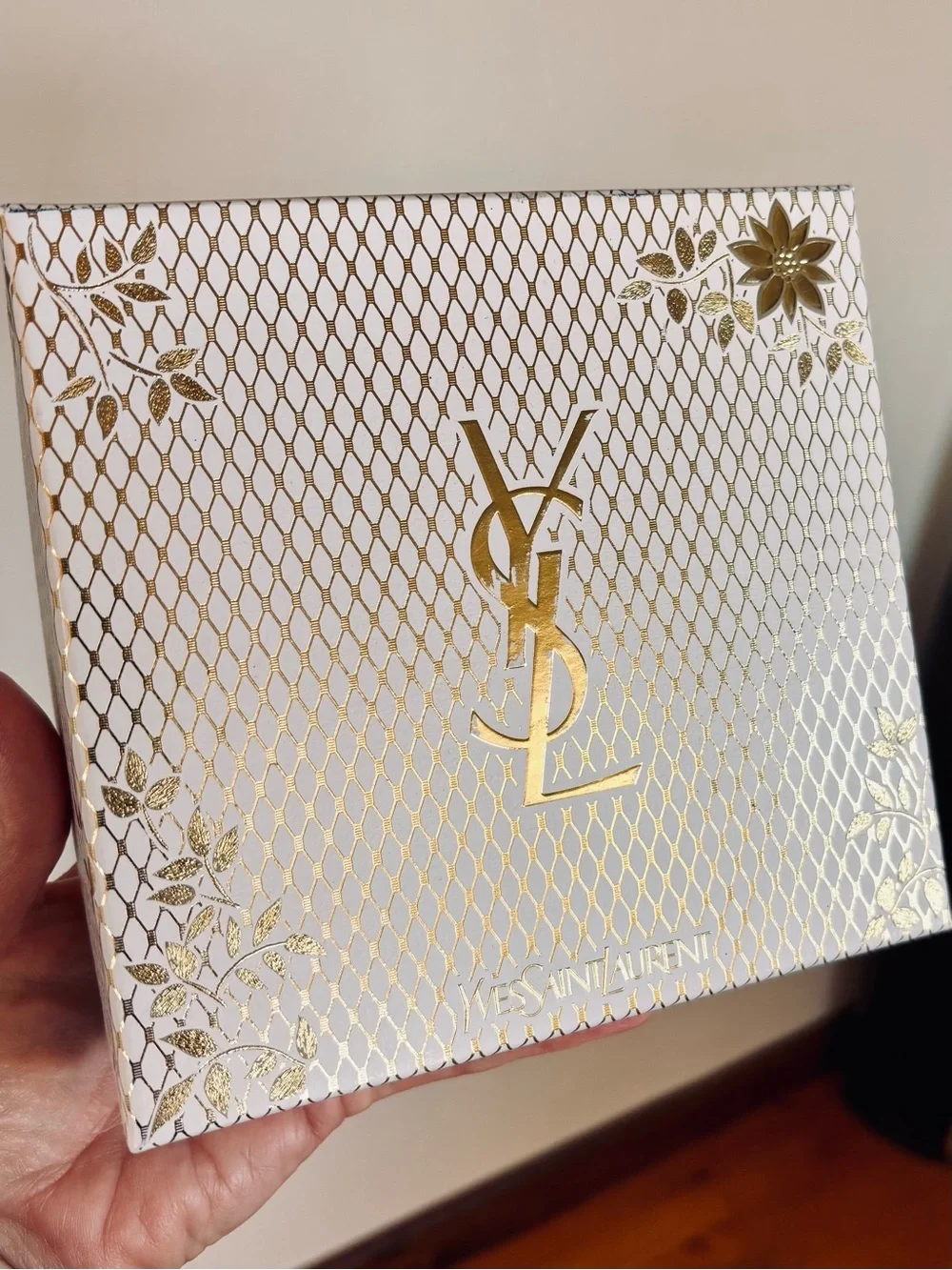 Yves Saint Laurent elegant ysl