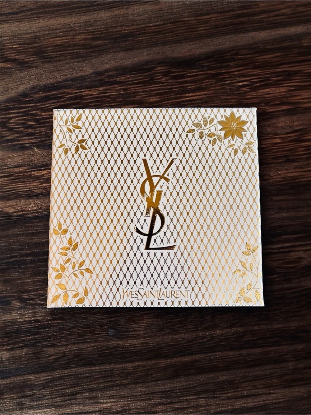 Yves Saint Laurent elegant ysl