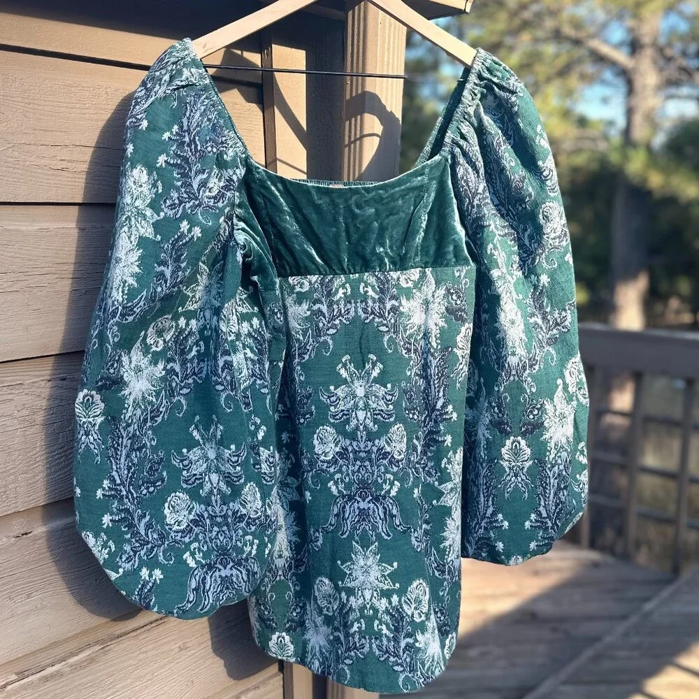 Free People tapesty flattering pit