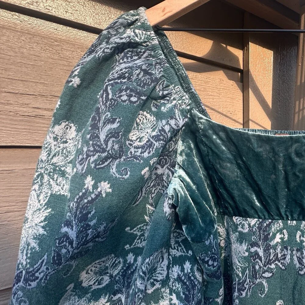 Free People floral skirt excellent