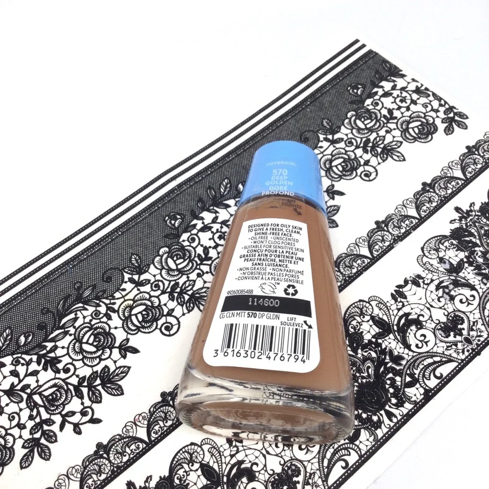 COVERGIRL smooth shine skin