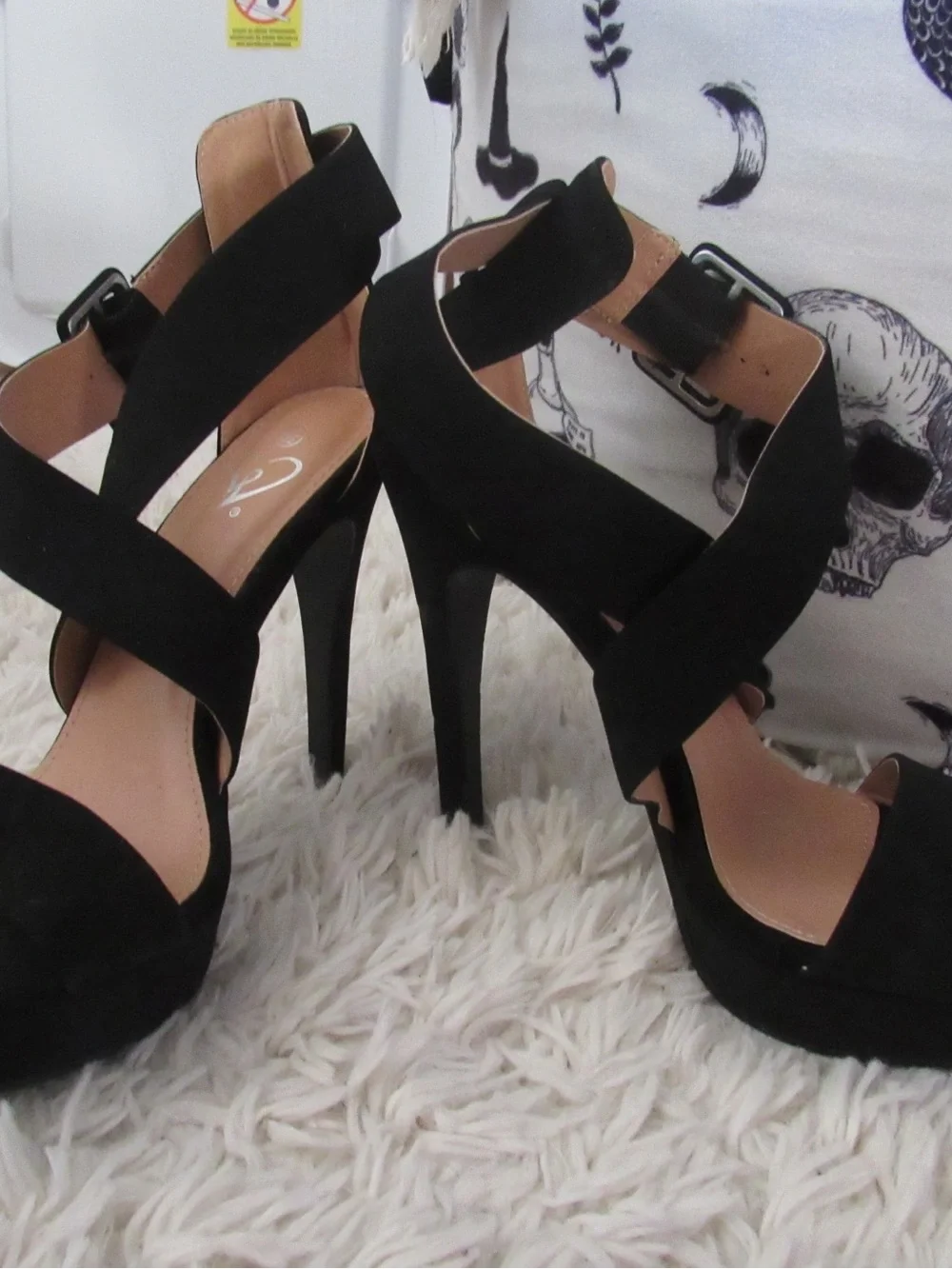 Windsor sophisticated crisscross