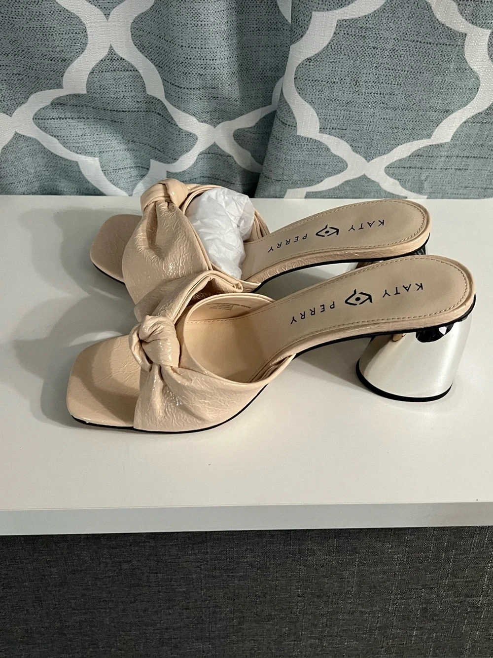 Katy Perry Collections knot upper heel