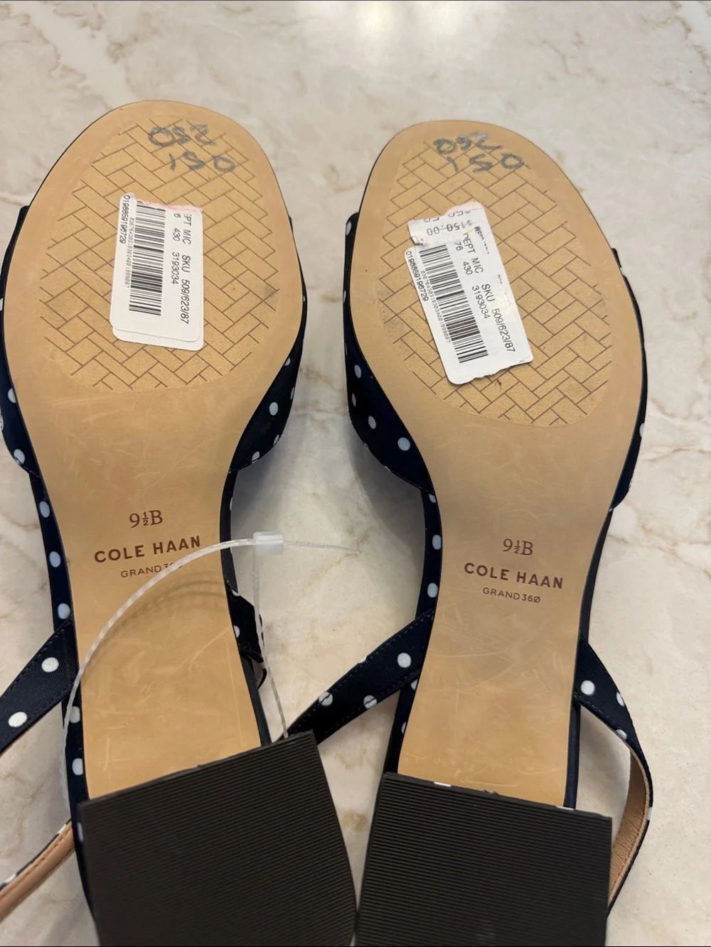 Cole Haan bow like chic