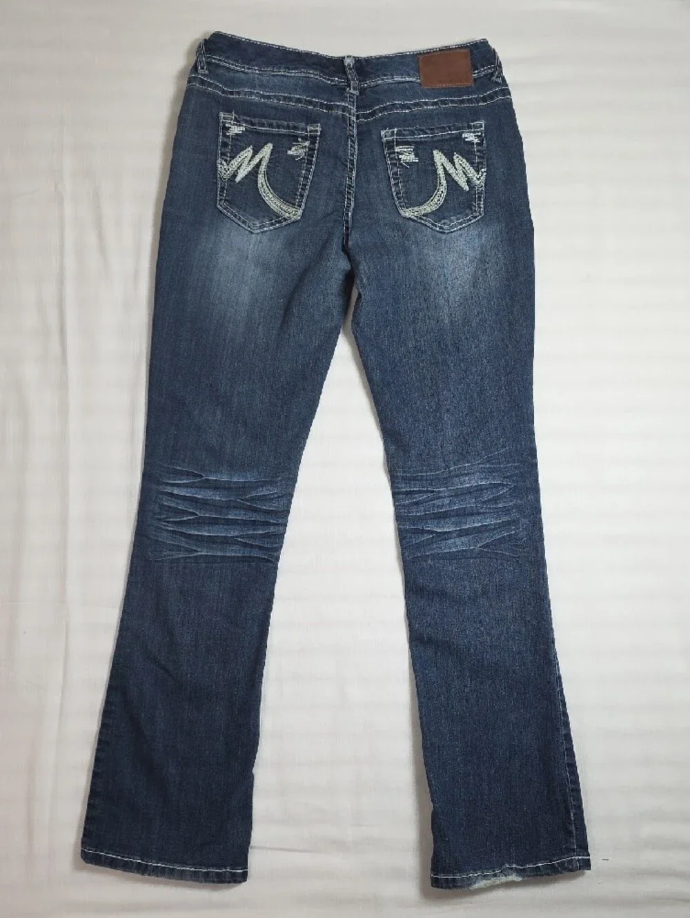 0792 Maurices Women's Dark Indigo Bootcut Jeans; 3/4 Short