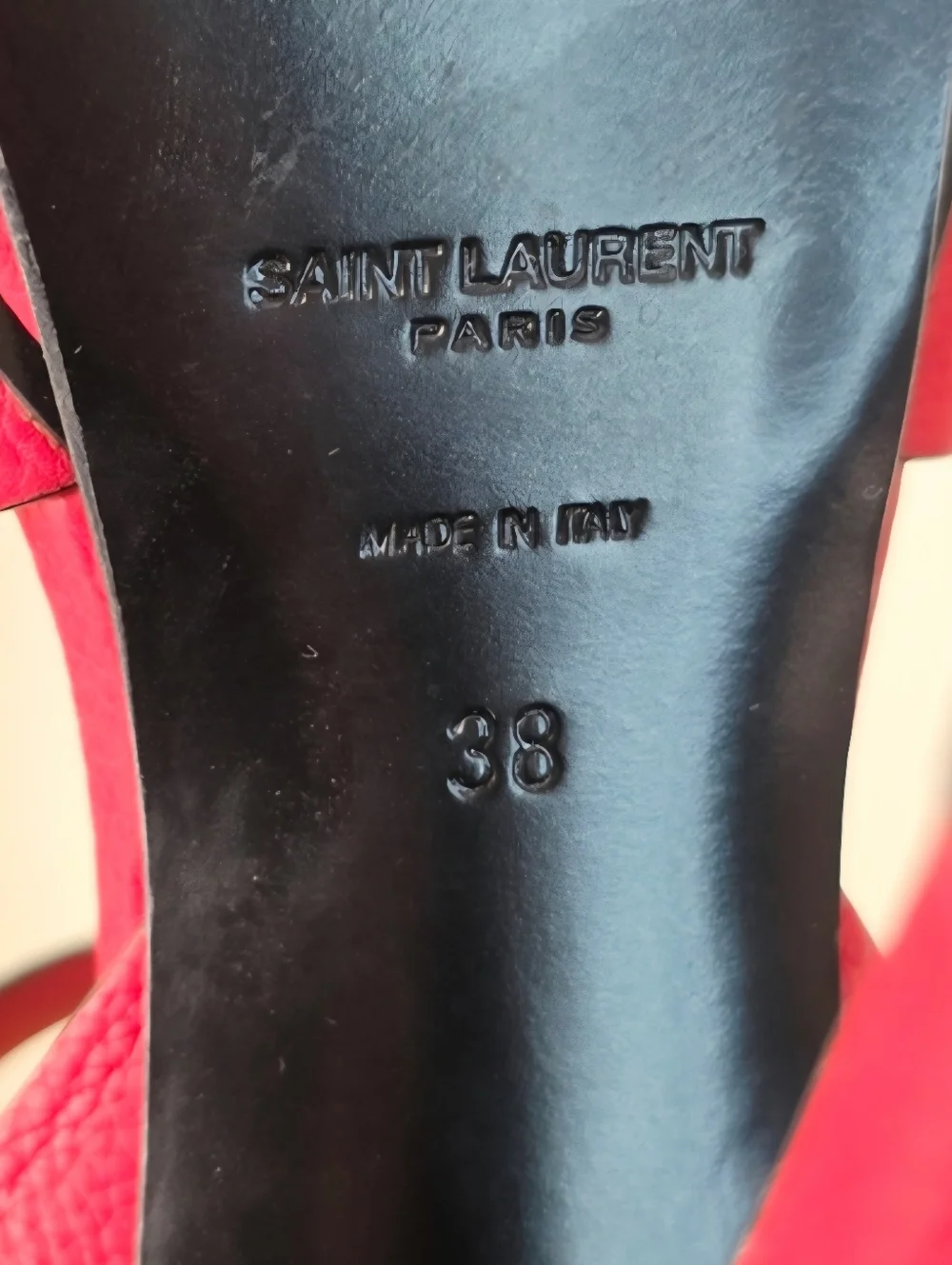 Yves Saint Laurent review connects