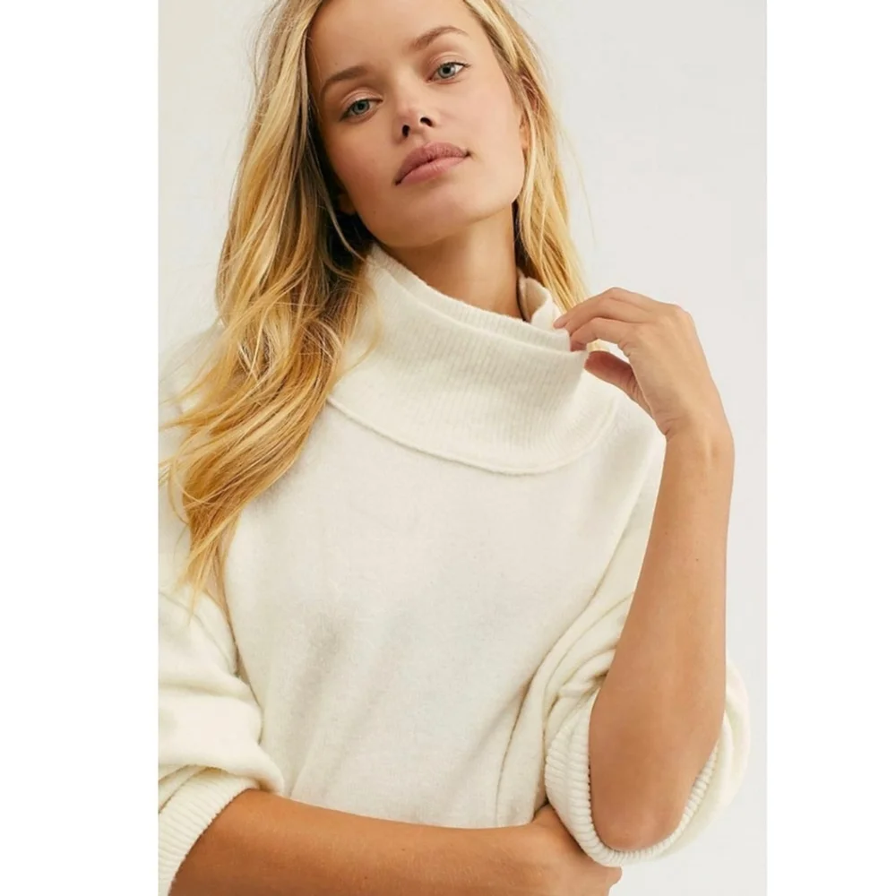 Free People Afterglow Mock Neck Sweater Tunic Oversized Slouchy XS Runs Big!