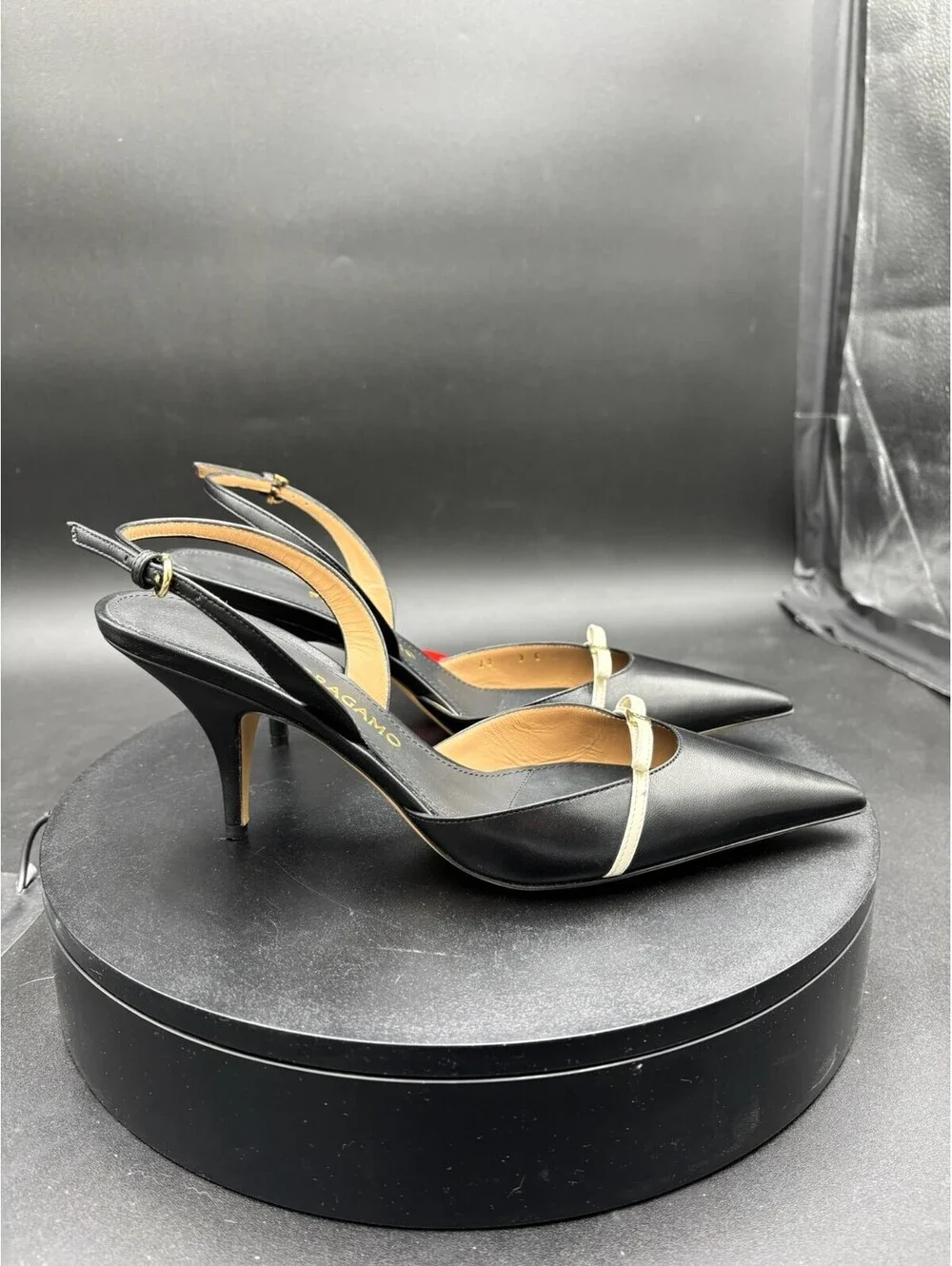 N/A these ferragamo
