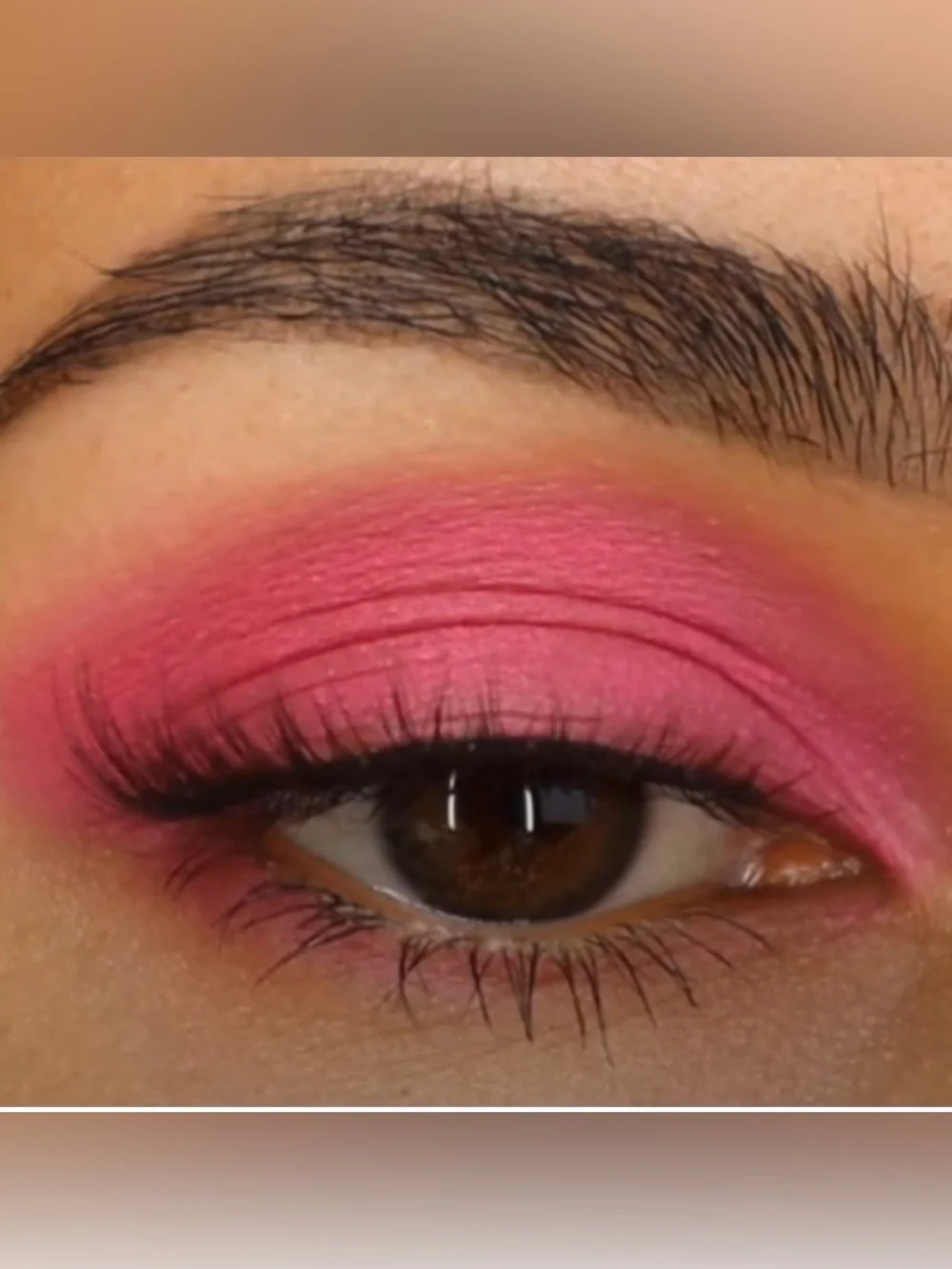 Jeffree Star Pink Tablet Liquid Eyeshadow - Matte Bubblegum Pink