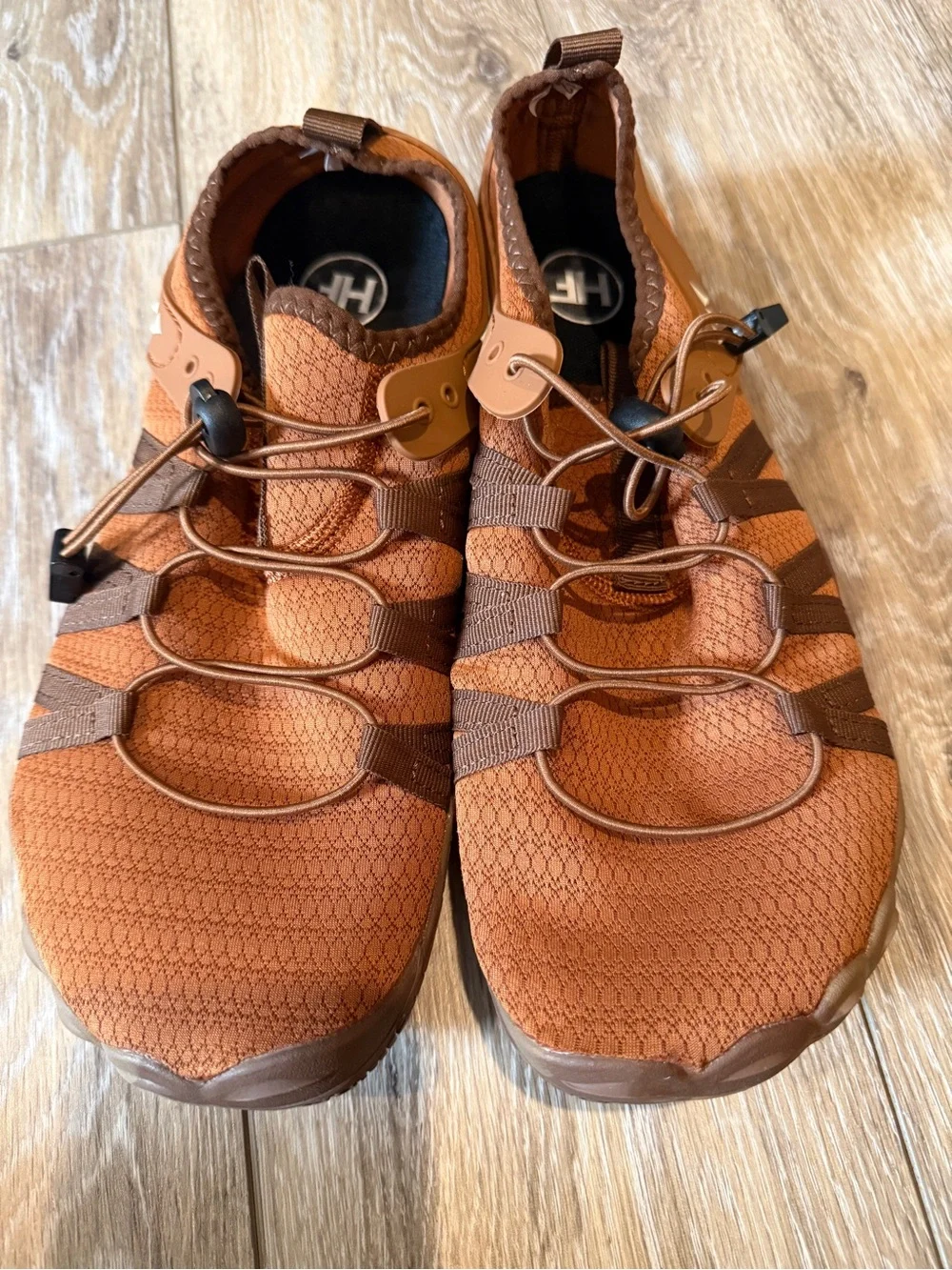 N/A lightweight provides shoes