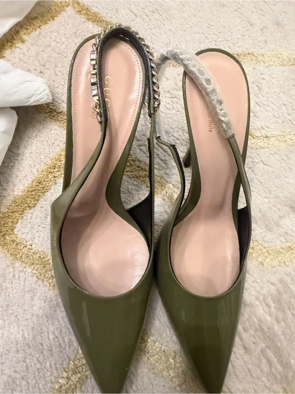 Gucci Signoria Patent Slingback Pump size 41.5 (olive patent leather)