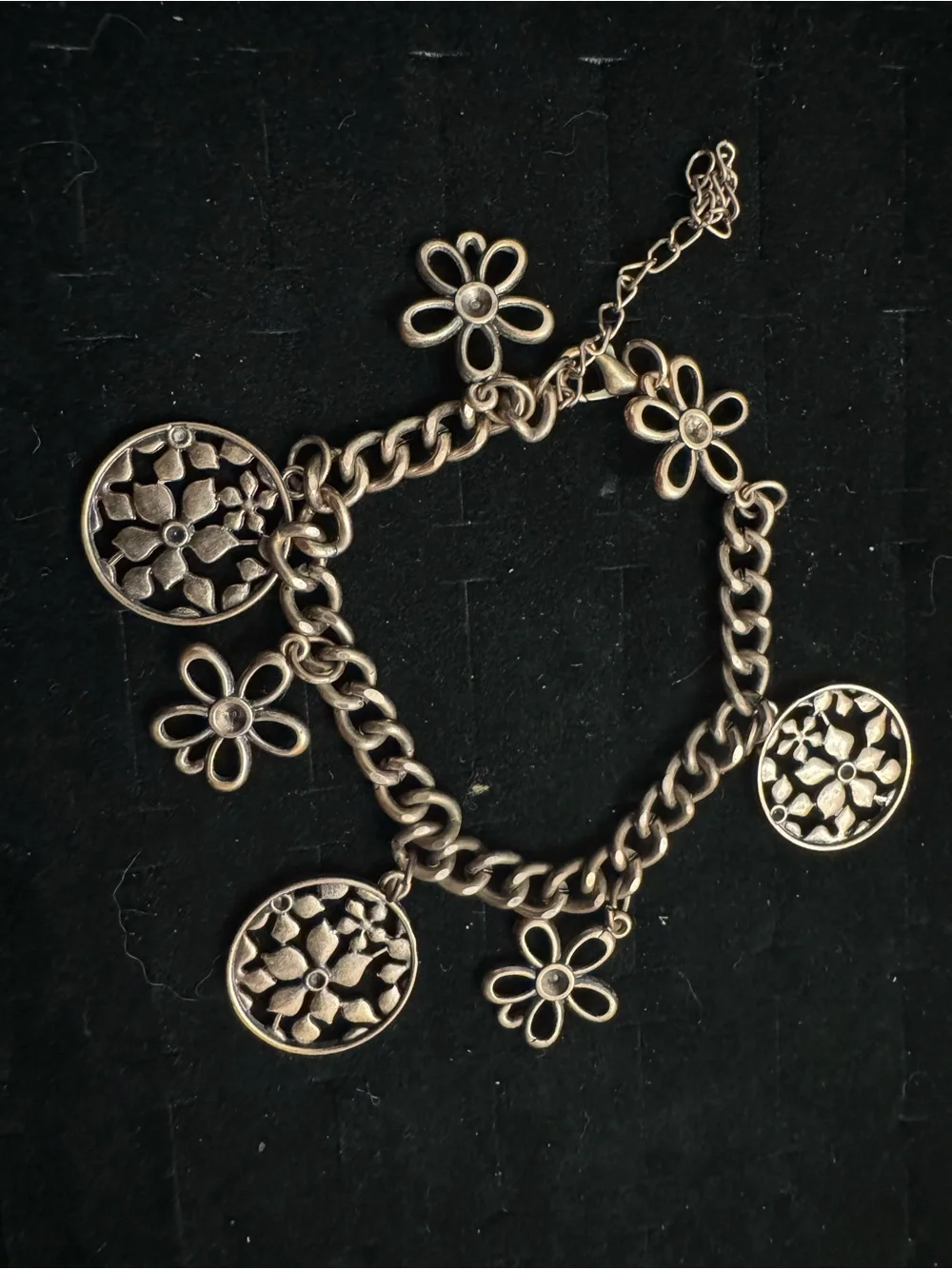 Vintage-Inspired Floral Charm Bracelet - Bronze Tone