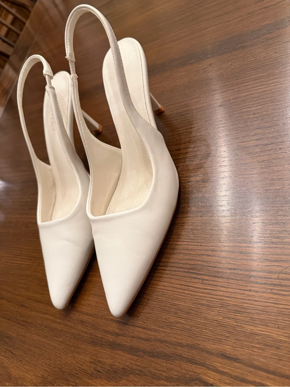 Meshki sleek slingback