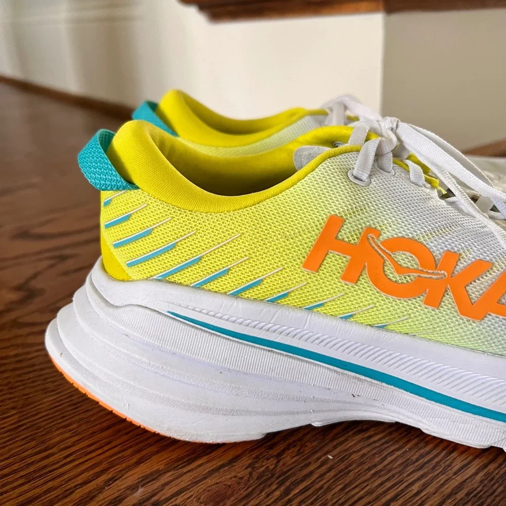 Hoka One One hoka bondi
