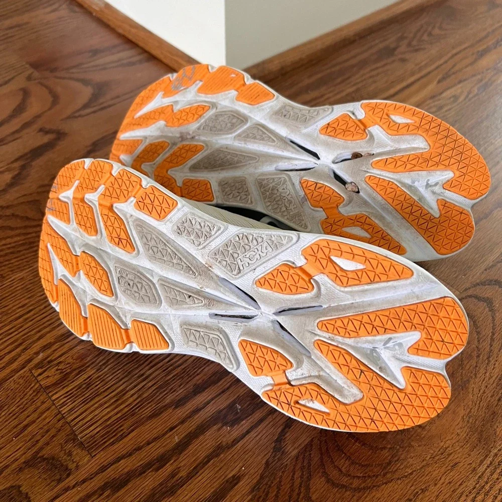 Hoka One One hoka bondi