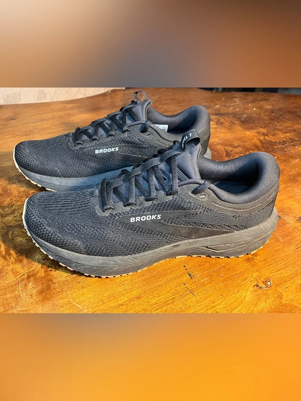 Brooks men revel
