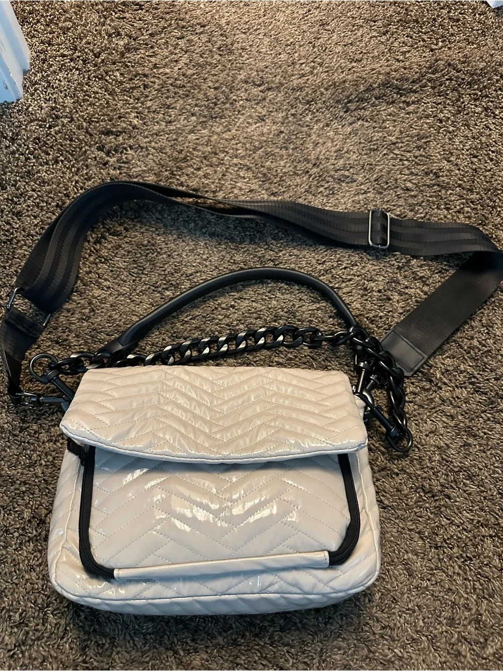 THINK ROYLN sleek quilted
