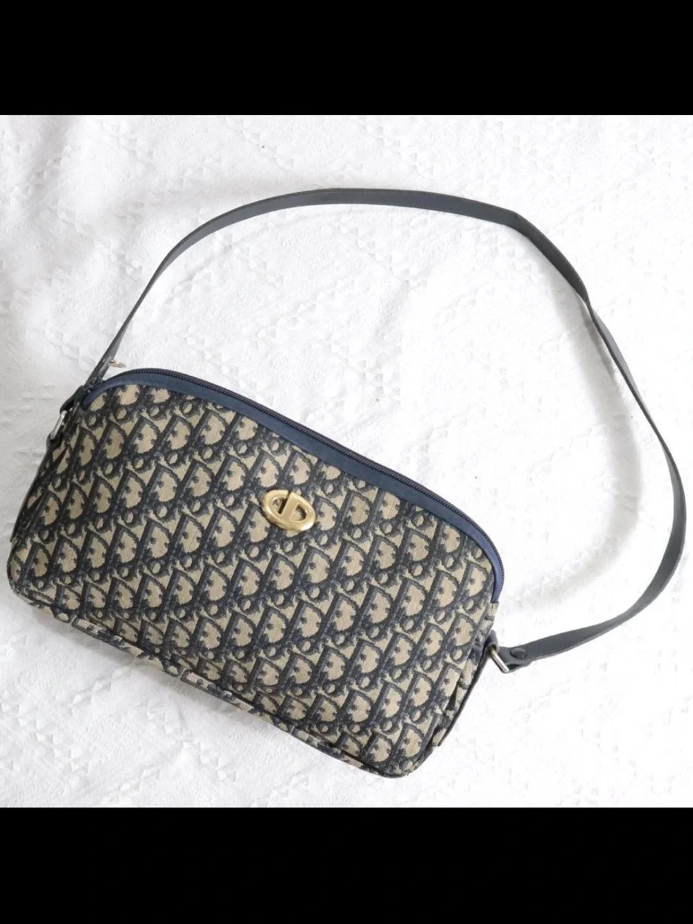 Dior classic shoulder