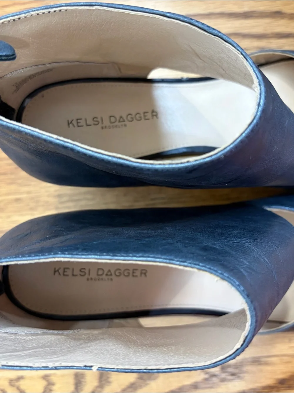Kelsi Dagger Open-toe Gray Leather Chunky Heels (11)