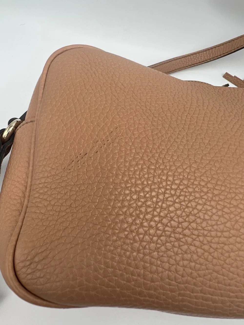 GUCCI Pebbled Calfskin Small Soho Disco Bag Preloved