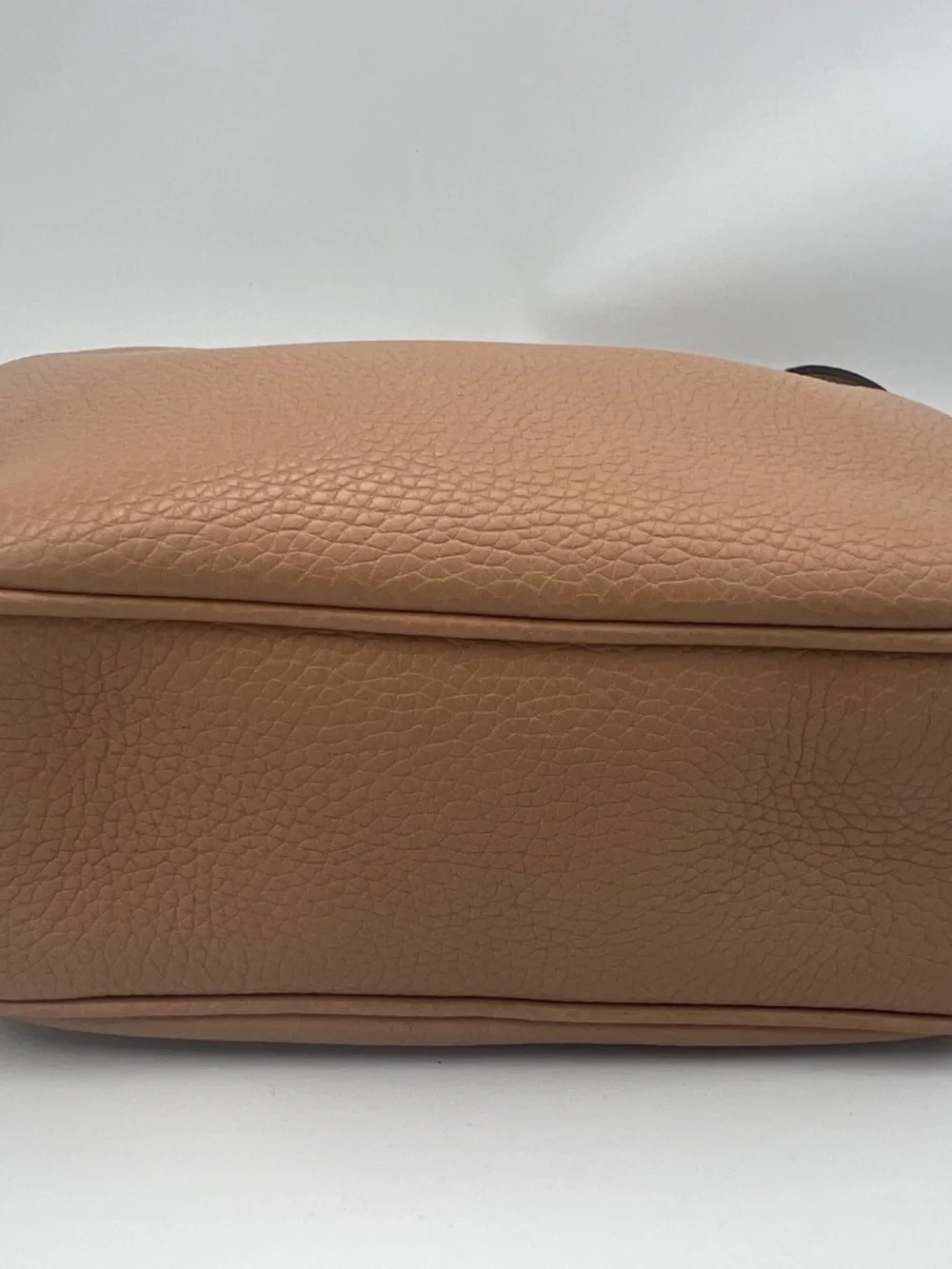 GUCCI Pebbled Calfskin Small Soho Disco Bag Preloved