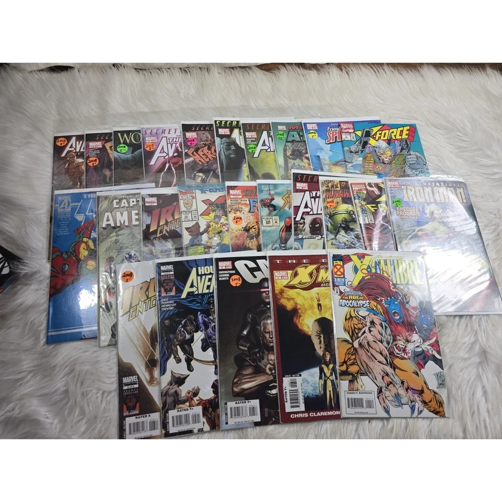Marvel Comics - 25 Comic Books! Random Assortment Comics Great Condition! B16