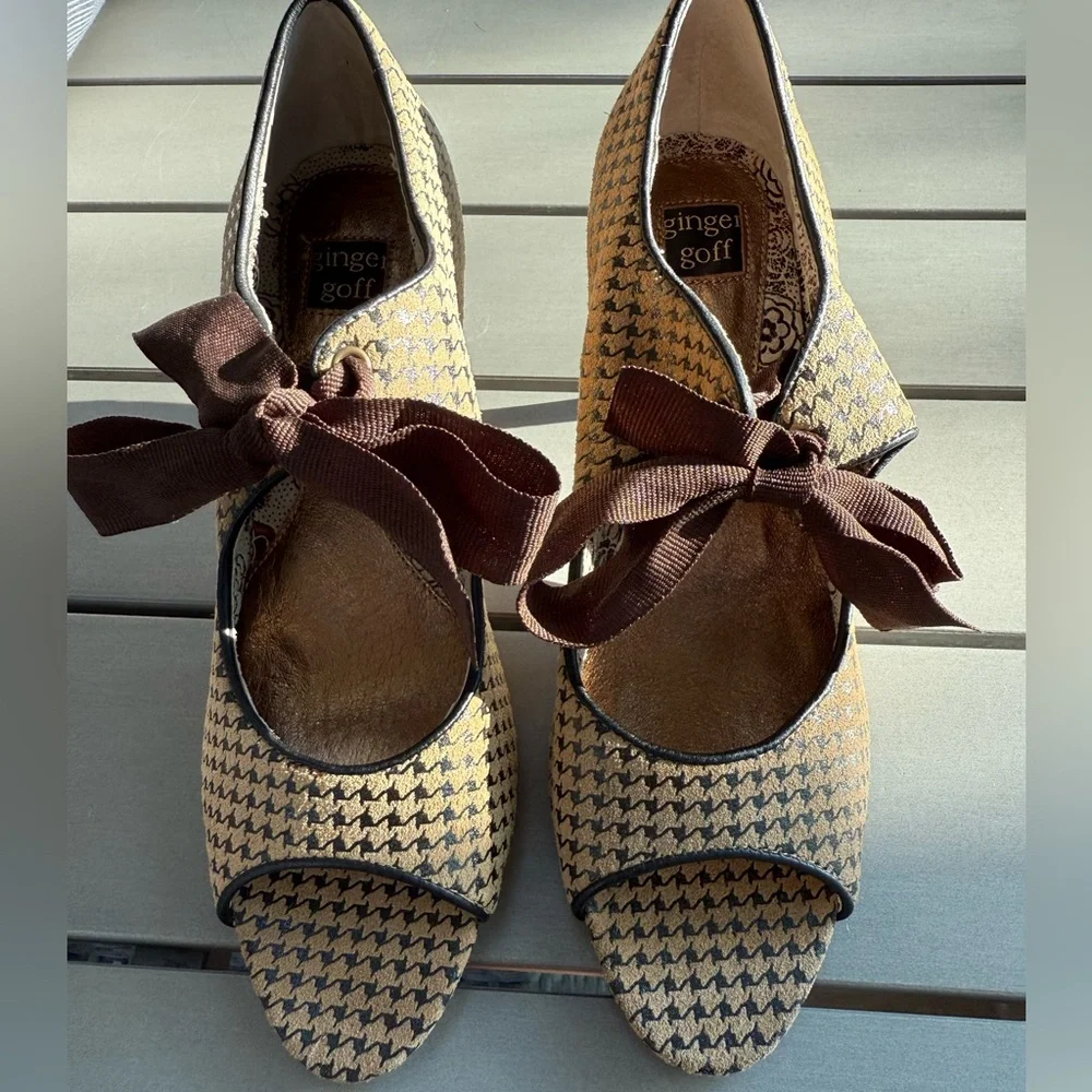 Ginger Goff Bianca Herringbone Heels, 7.5